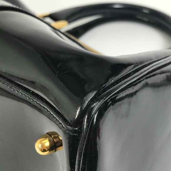 CHANEL Black Boston Bag - Picture 4 of 16